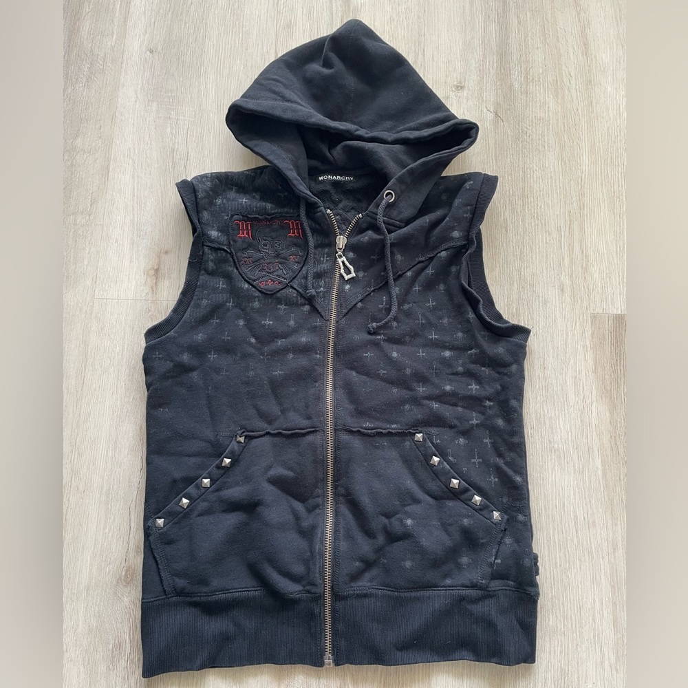 Skull and Crossbones Monarchy Sleeveless Hoodie